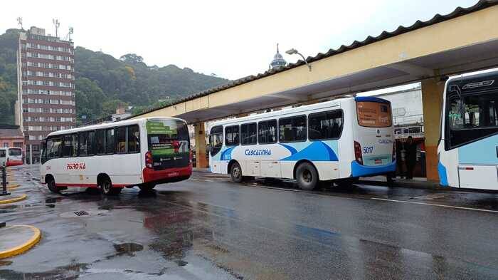 Saiba quais linhas de ônibus estão com a operação comprometida em Petrópolis (12h30) 