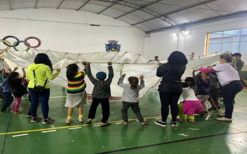 Prefeitura instala Espaço Seguro e Amigável para crianças vítimas das chuvas
