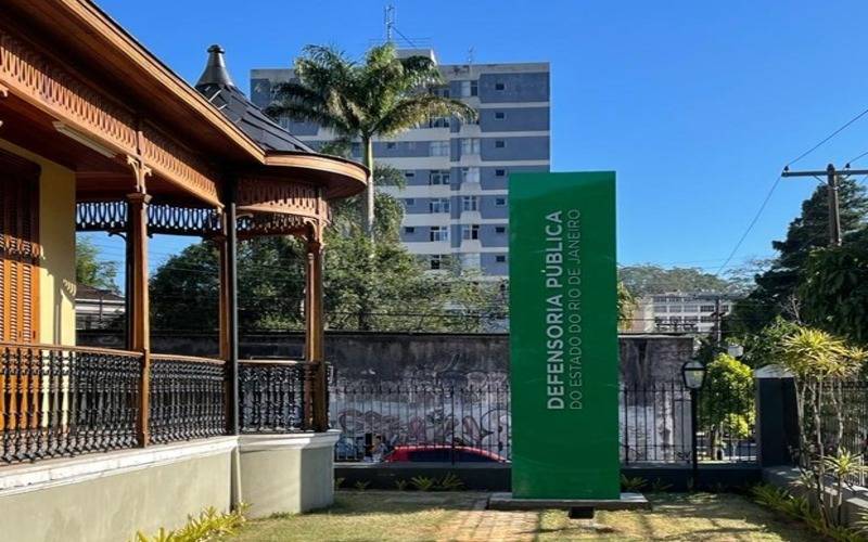 Petrópolis recebe mutirão de requalificação civil para pessoas trans e não-binárias