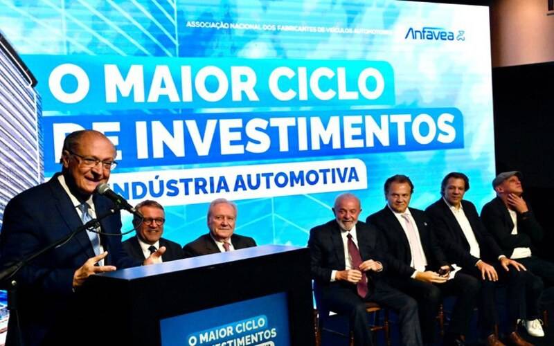 Mover pode ser um exemplo para o mundo, afirma Alckmin