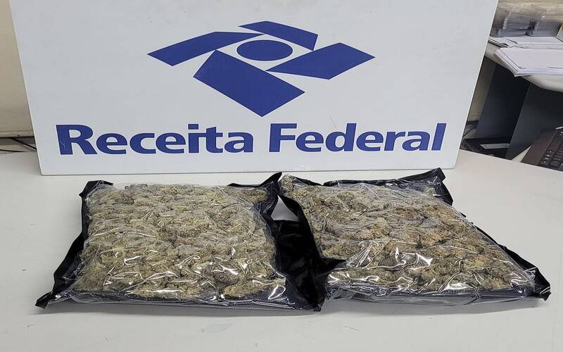 Receita Federal apreende mais de R$ 74 mil em skunk em encomenda no Aeroporto