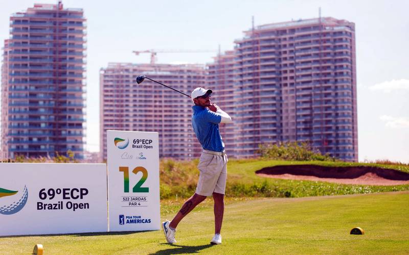 Petropolitano Igor Santana disputa o Aberto do Brasil de Golfe
