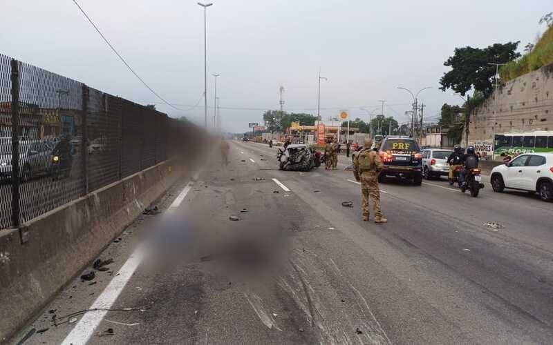 BR-040: acidente em Duque de Caxias causa 5 km de retenção