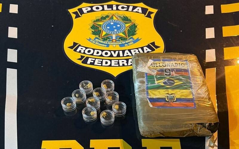 Dois homens são presos por tráfico de drogas em Petrópolis