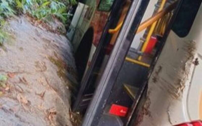 Abril encerra com dois acidentes envolvendo ônibus na cidade