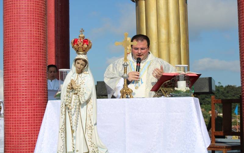 Festa de Nossa Senhora no Trono de Fátima