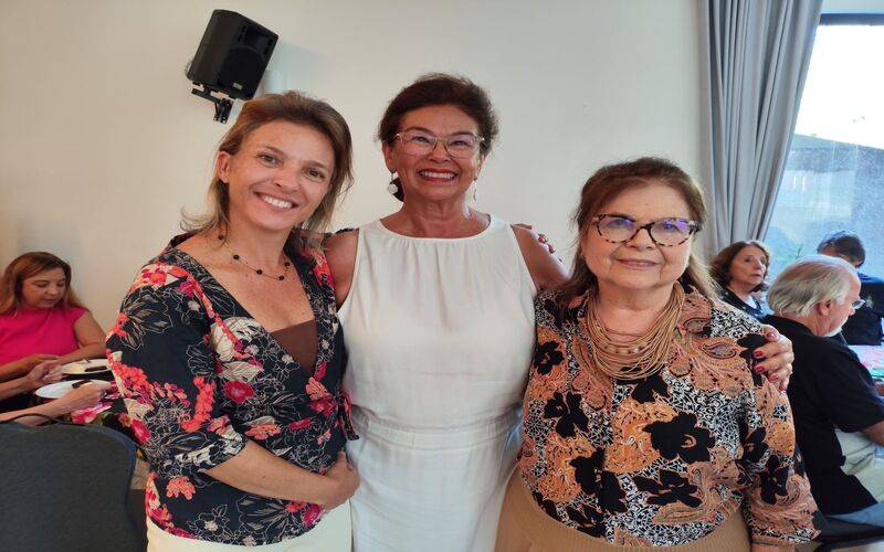 Com Fabiana Baffi, Dra.Wanda Heloisa e Denise Baffi (Divulgação)