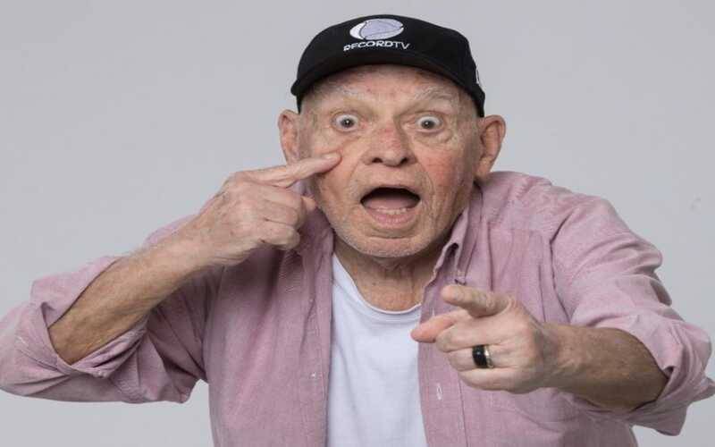 Morre o narrador esportivo Silvio Luiz