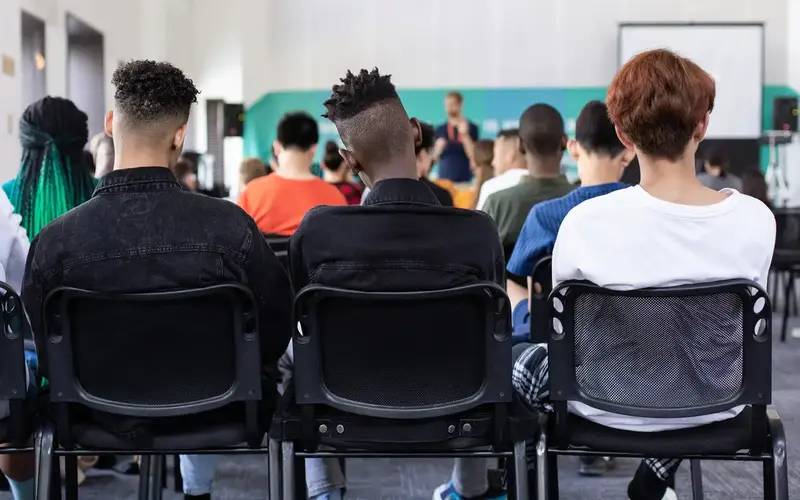 Brasil tem pelo menos 9 mil estudantes trans matriculados nas escolas