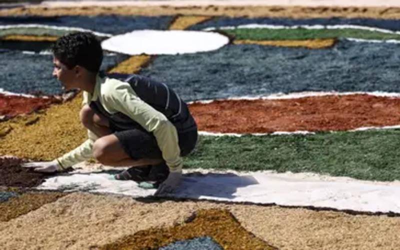 Festa religiosa de Corpus Christi reúne fiéis em várias cidades