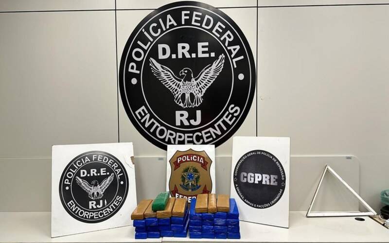 PF prende casal com 40kg de maconha no Rio de Janeiro