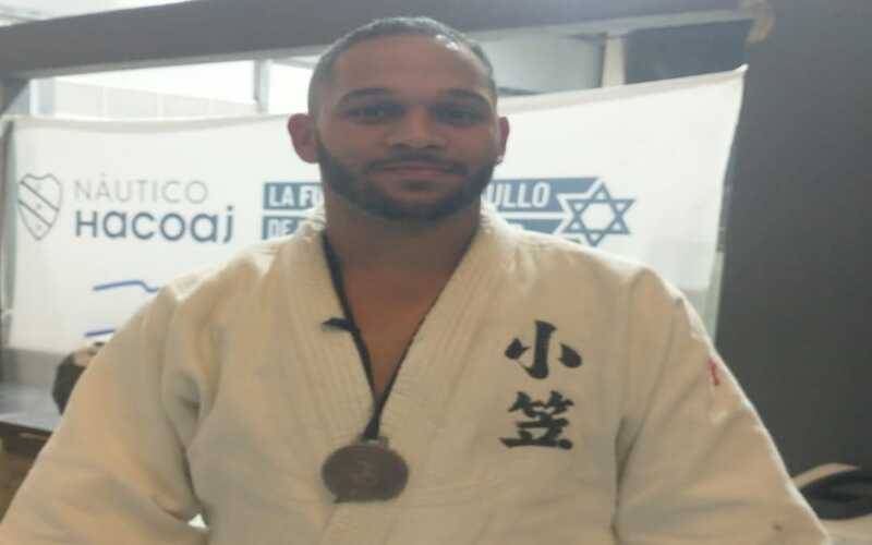 Judoca André, da Nippon, brilha em torneio na Argentina