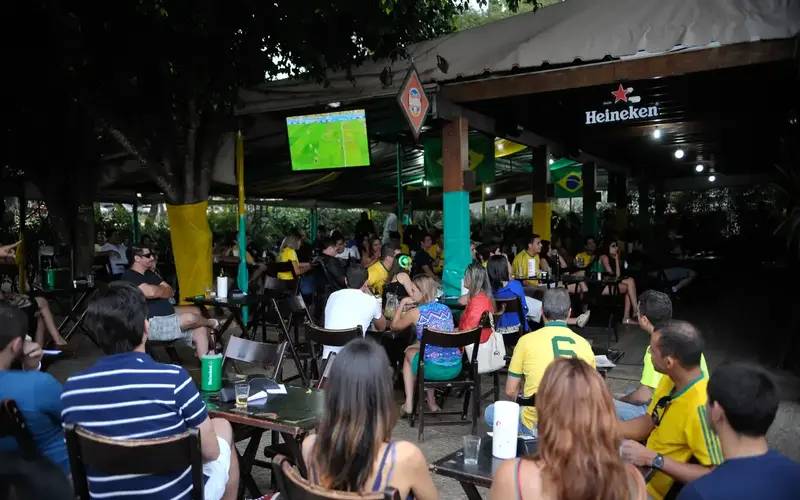 Setor de bares e restaurantes espera faturar mais no Dia dos Namorados