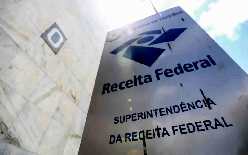 Receita Federal alerta para golpes em compras internacionais