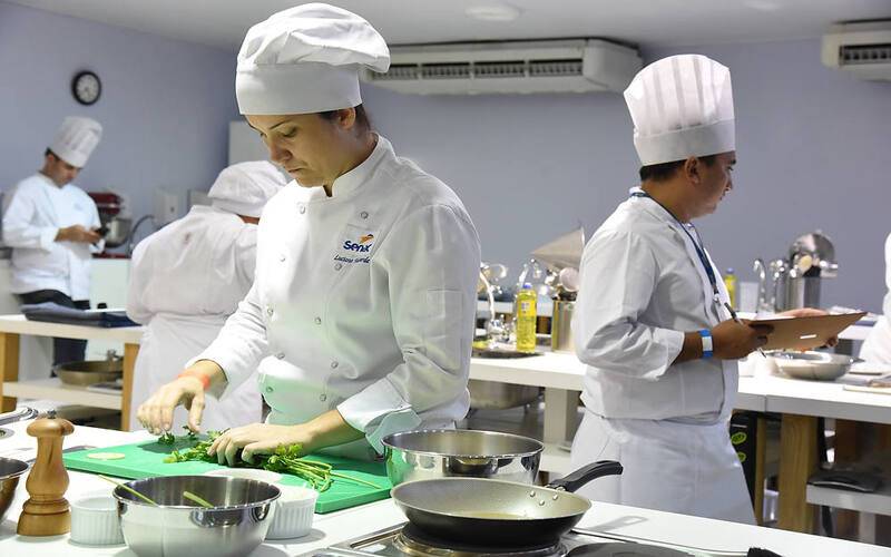 Curso de Chef Executivo retorna à unidade Petrópolis do Senac RJ