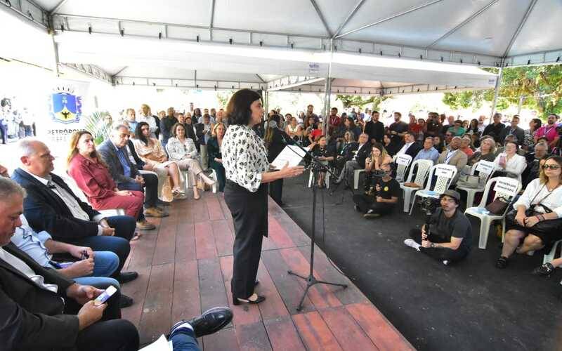 Ministra da Saúde participa da cerimônia de inauguração da nova Unidade de Terapia Onc