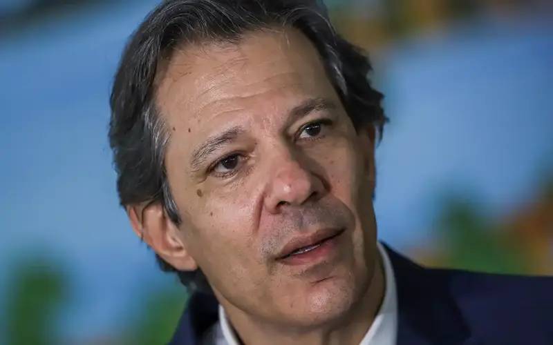 Haddad diz que ata do Copom reforça pausa, não fim do corte de juros