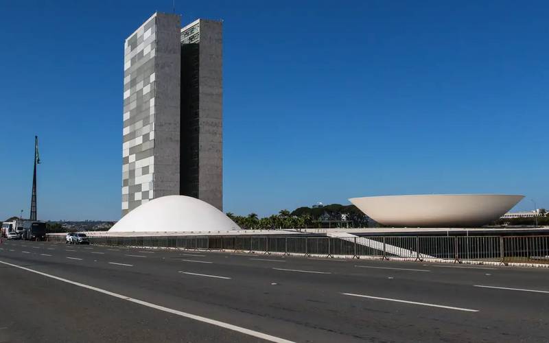 Discursos pró-armas dominam debate sobre questão no Congresso Nacional