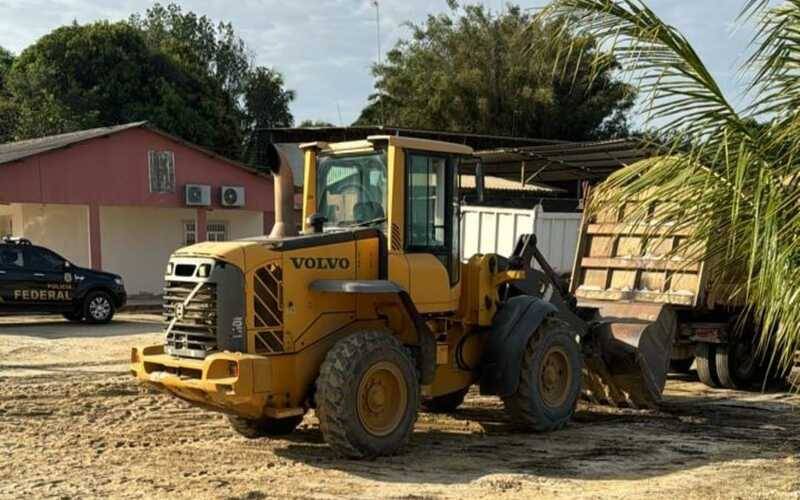 Governo do Estado e Polícia Federal desmobilizam areal clandestino em Seropédica