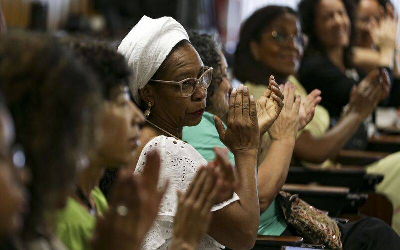 Coalizão de entidades lança campanha por mais negros nos parlamentos