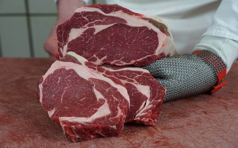 Exportações totais de carne bovina desaceleram em junho e receita cai 11%