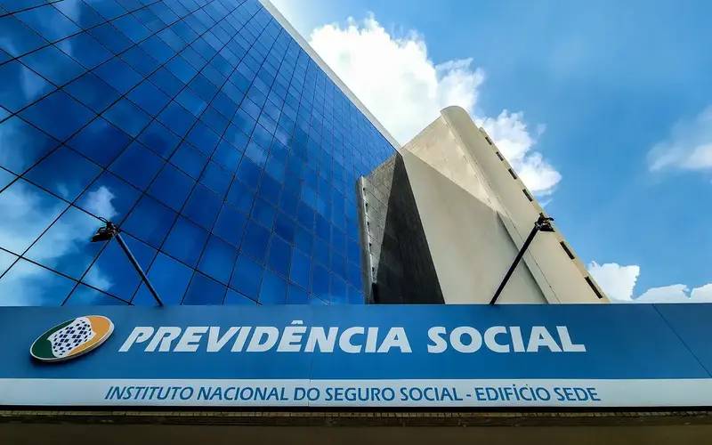 Central de atendimento telefônico do INSS não funciona neste sábado