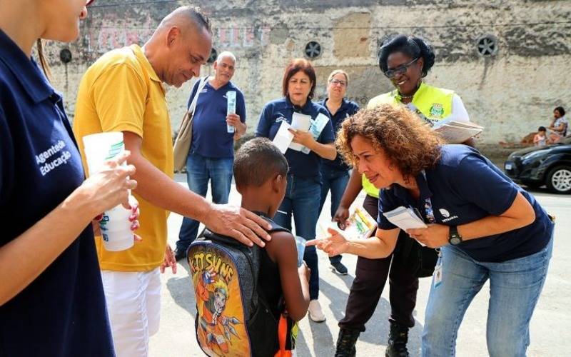 Volta às Aulas: Detran.RJ retoma campanha educativa diante das escolas