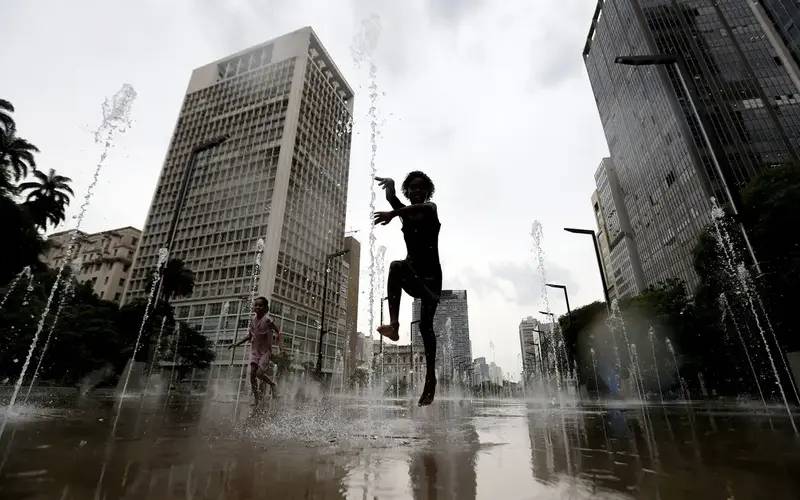 Entenda estudo da Nasa sobre ´Brasil inabitável´ em 50 anos