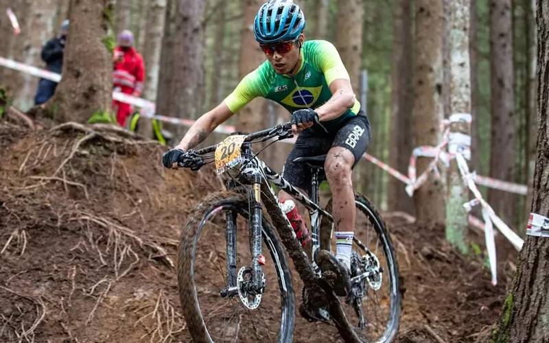 Mountain bike: Ulan Galinski fica em 21º no cross country