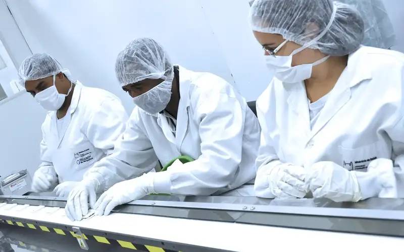 Produção científica cai 7% em 2023 e volta ao patamar pré-pandemia