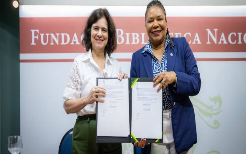 Ministras da Saúde e Cultura assinam acordo para criação do Memorial da Pandemia de Co