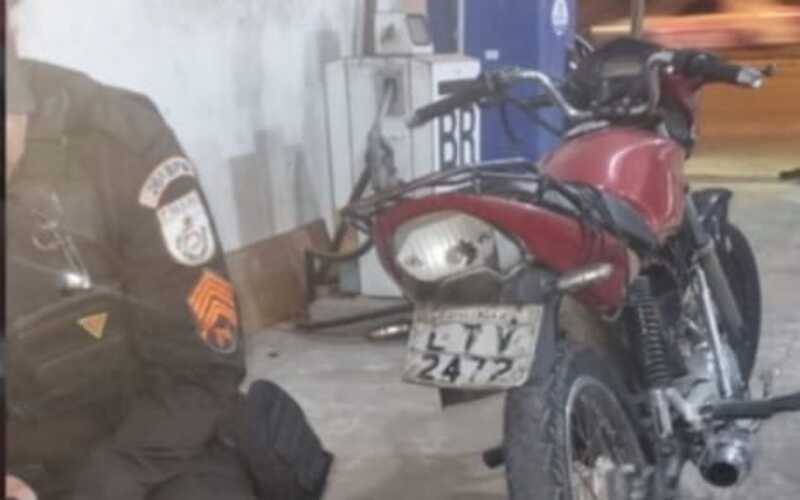 Motocicleta adulterada apreendida na Posse