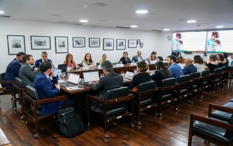 Reunião interministerial alinha conteúdo e estratégias de lançamento do Guia sobre uso