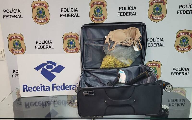 Receita Federal apreende R$ 93 mil em cocaína com passageira no Aeroporto do Galeão/RJ