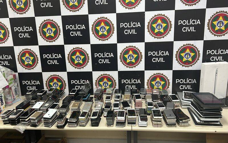 Polícia Civil apreende 750 celulares em ação para recuperar aparelhos subtraídos no Ro