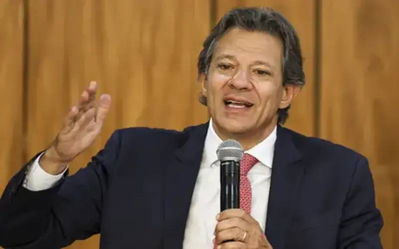 Apex assina convênios de R$ 537 milhões para incentivar exportação