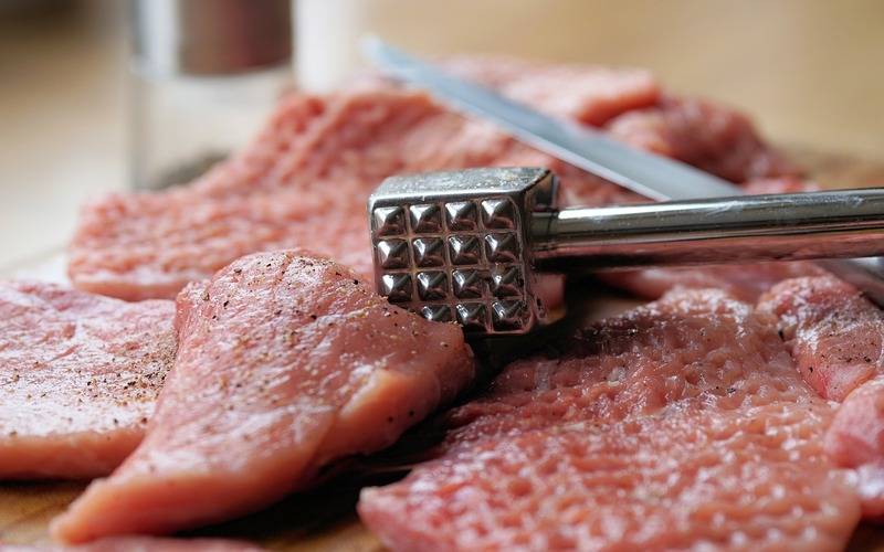 Produção de carne suína e de frango devem atingir novo recorde em