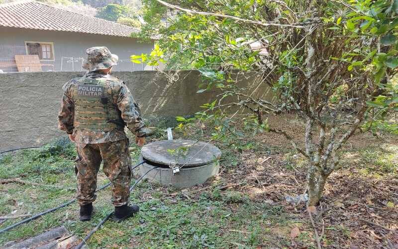 Comando de Polícia Ambiental identifica captação clandestina de água em Petrópolis apó