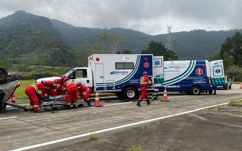 Concer realiza treinamento simulado de acidente com produtos perigosos em Petrópolis