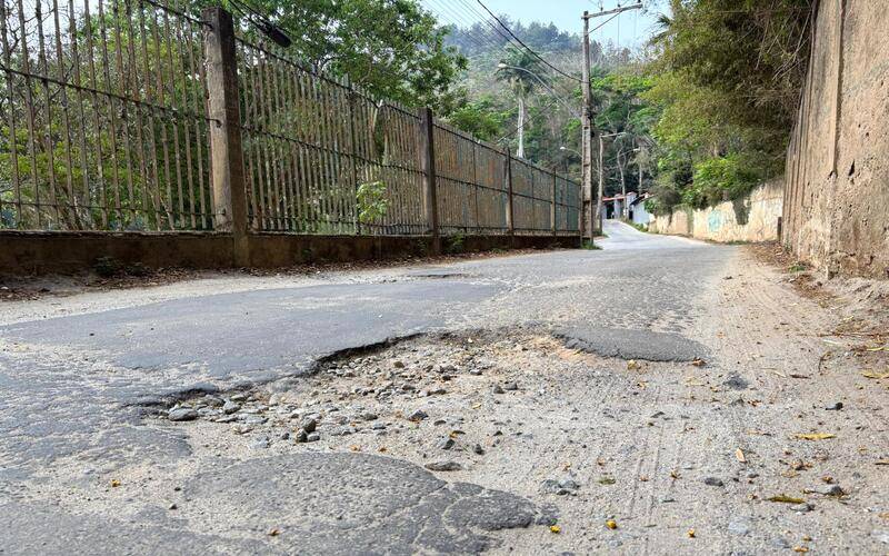 UNITA questiona paralisação das obras na Agante Moço