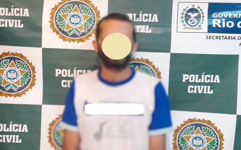 Homem é preso acusado de perseguição a mulher