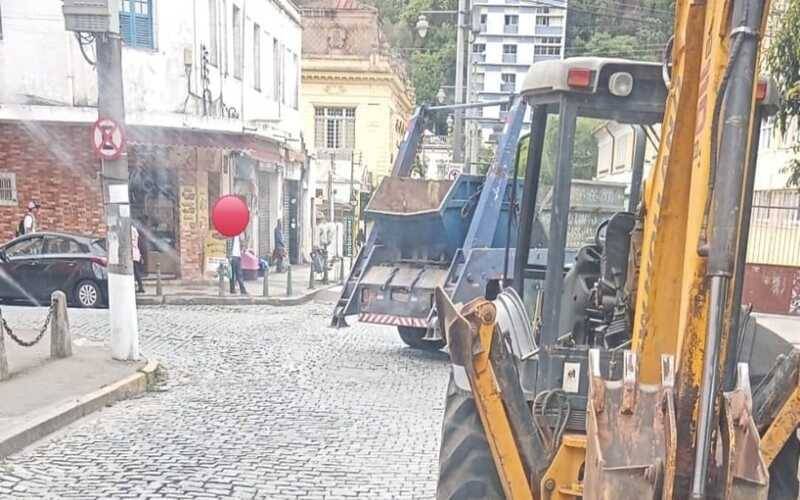 Comunicação CPTrans: Rua Dom Pedro interditada para trânsito de veículos