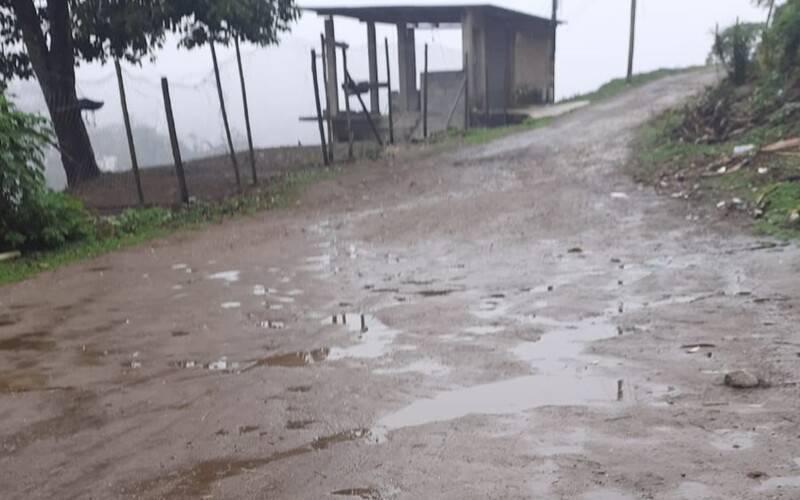 Moradores da Rua São Paulo no Quitandinha pedem por melhor infraestrutura