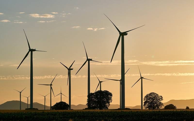 Estudo aponta transição energética sem expandir exploração do petróleo