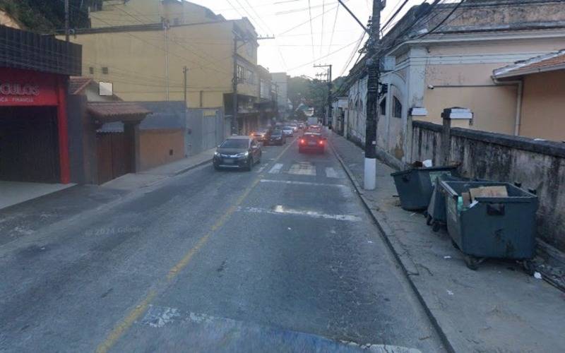 Moradores e comerciantes pedem pela instalação de quebra-molas na Rua Fonseca Ramos