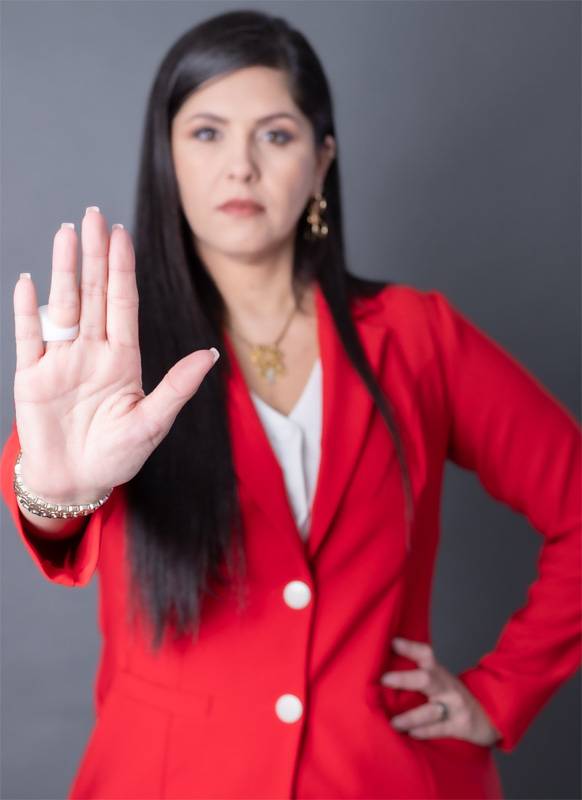 Dra Silvia Cursino