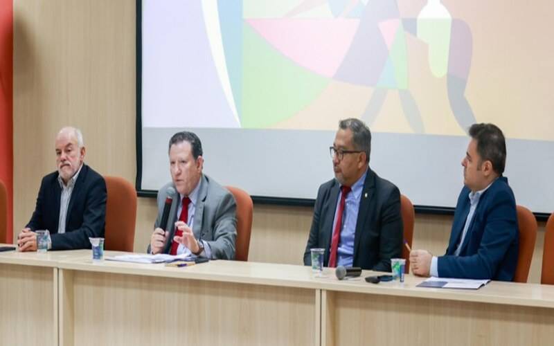 “SUS é referência de sistema universal de saúde no mundo”, diz secretário executivo do