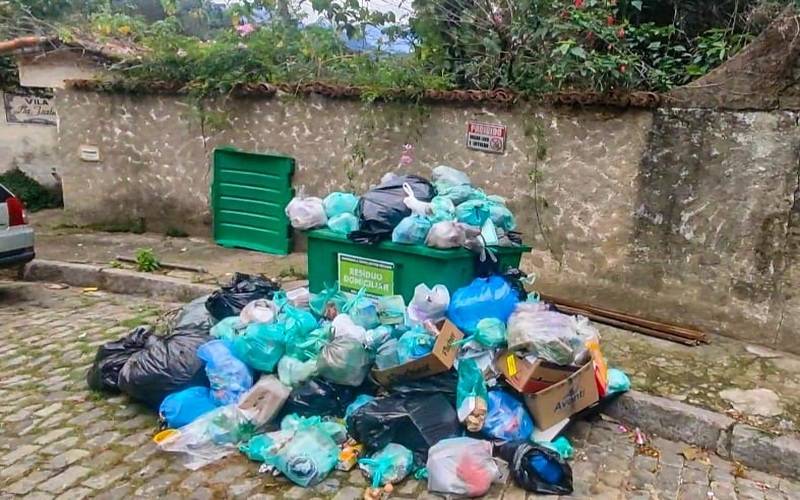 Falta de coleta de lixo no Bingen