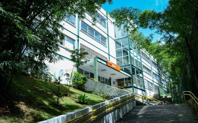 Registro de coqueluche em escola de Petrópolis preocupa pais e alunos 