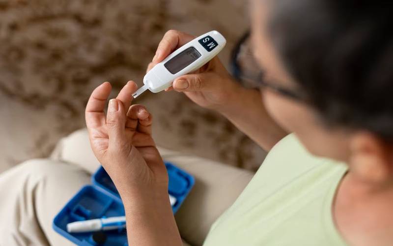 Diabetes afeta 10% dos brasileiros e mulheres têm mais prevalência que homens, diz Min